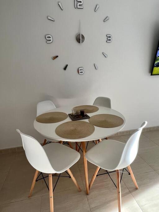 Apartamento Con Piscina ,Parking Y Aire Acondicionado Sant Carles De La Rapita Luaran gambar