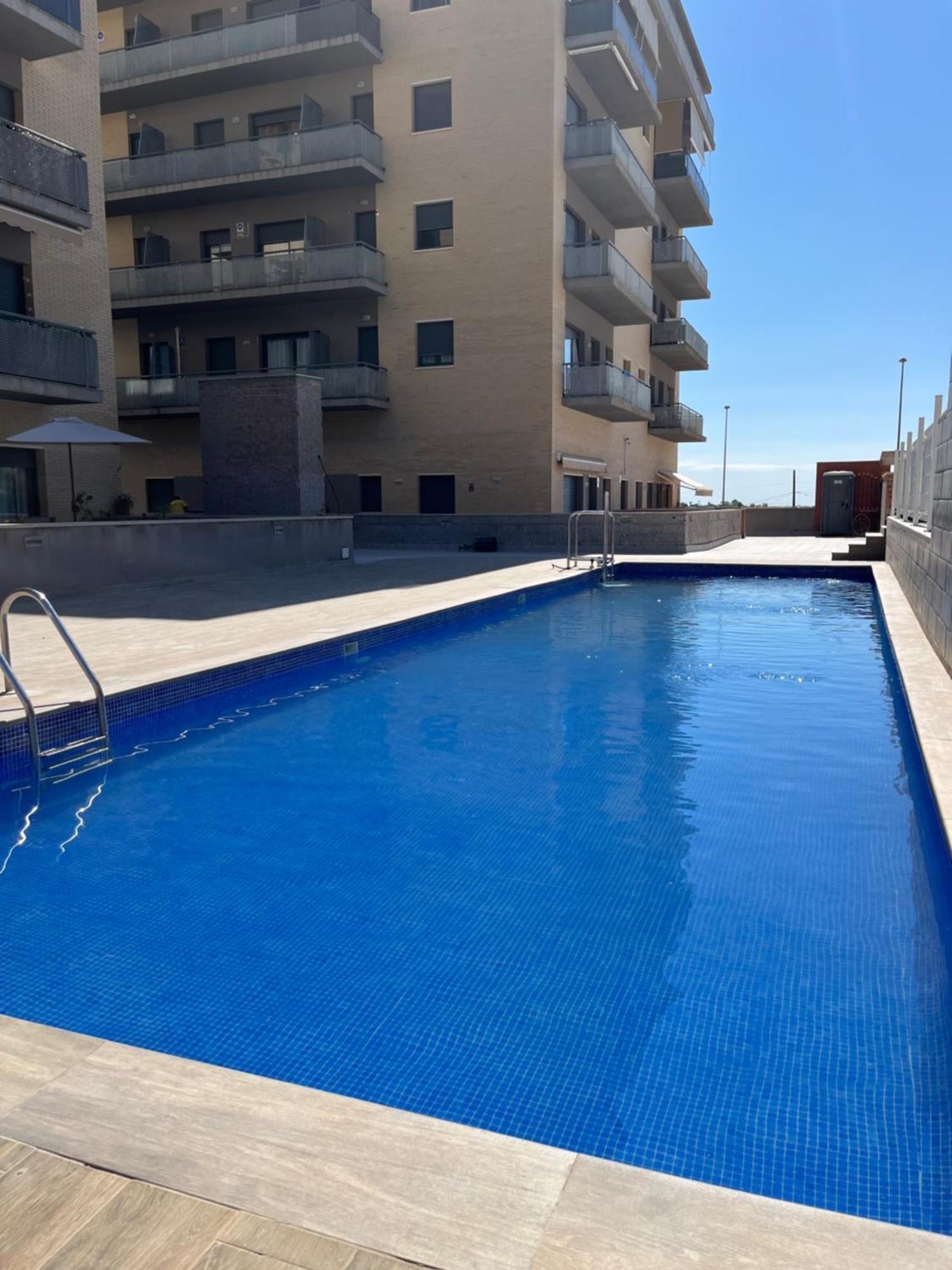 Apartamento Con Piscina ,Parking Y Aire Acondicionado Sant Carles De La Rapita Luaran gambar