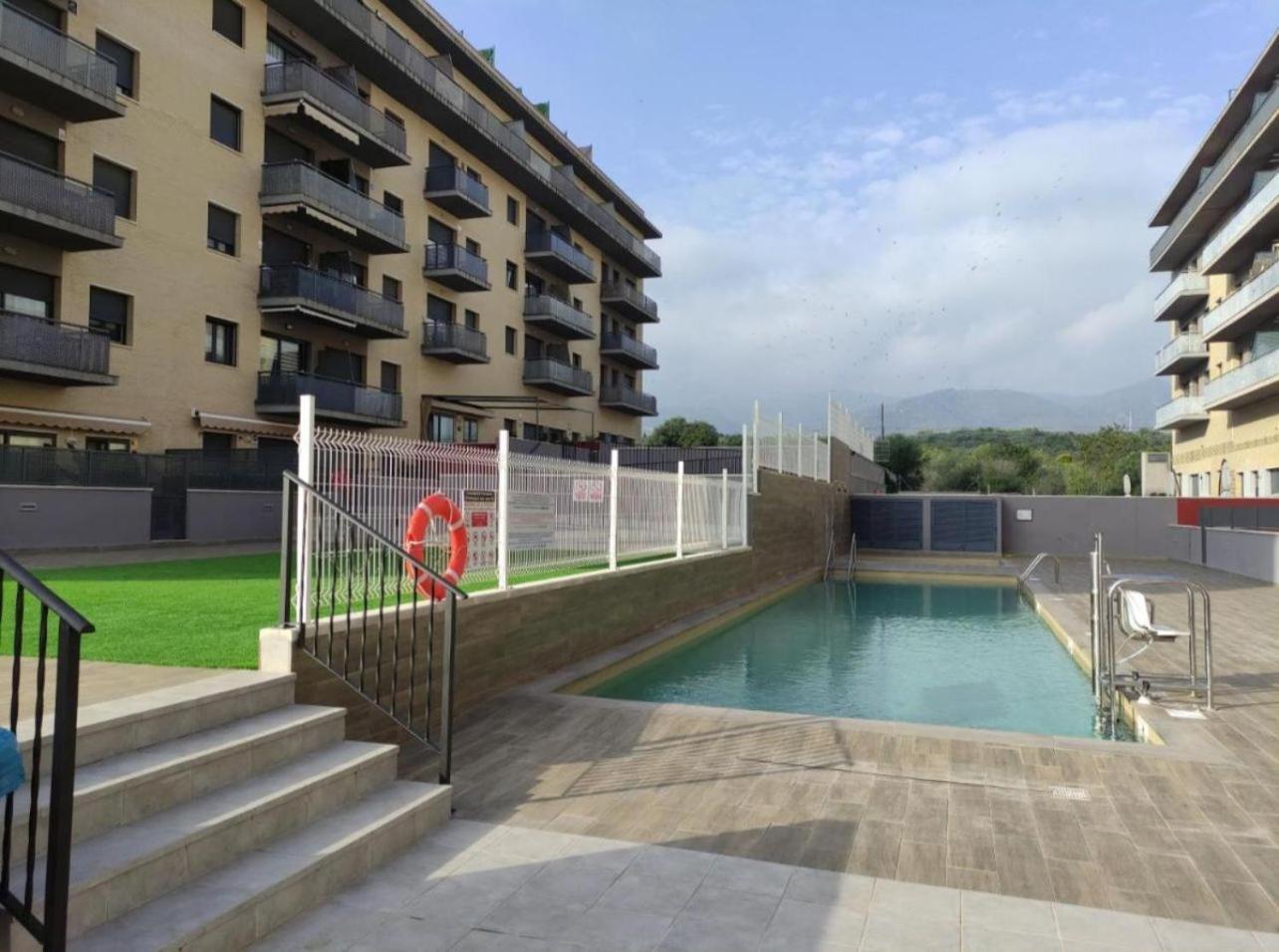 Apartamento Con Piscina ,Parking Y Aire Acondicionado Sant Carles De La Rapita Luaran gambar